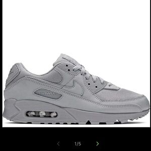 Nike Men’s Air Max 90 size 11.5